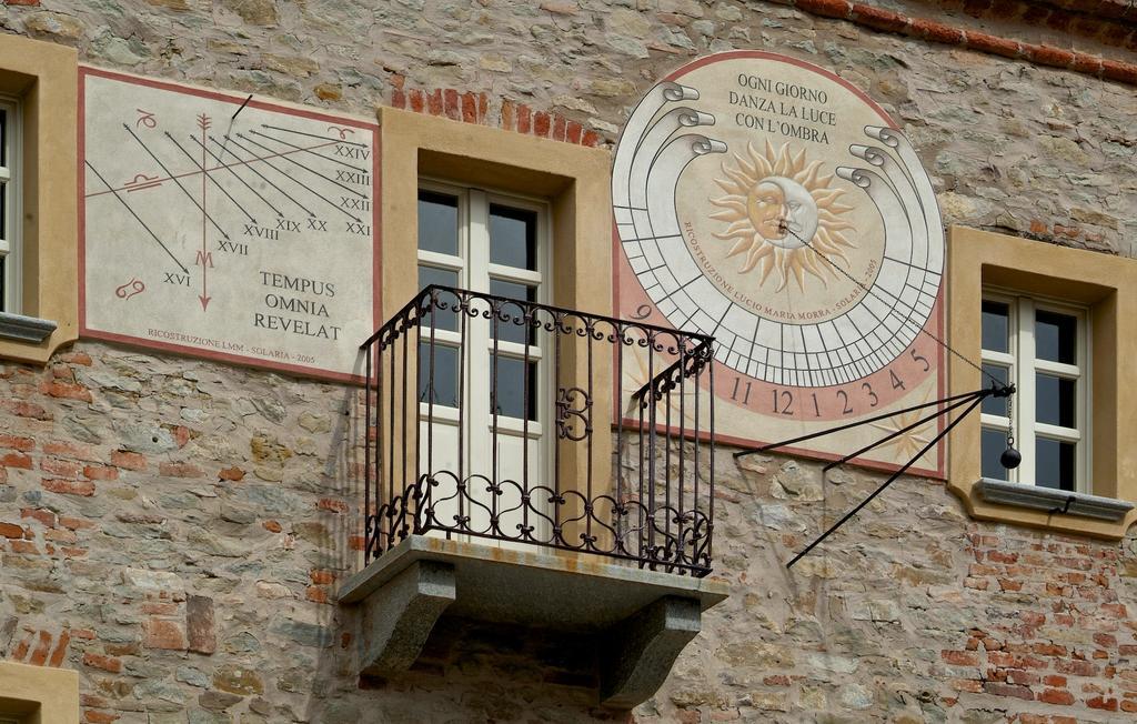 Dimora Storico Romantica Il Sole E La Luna Cerretto Langhe Exterior photo